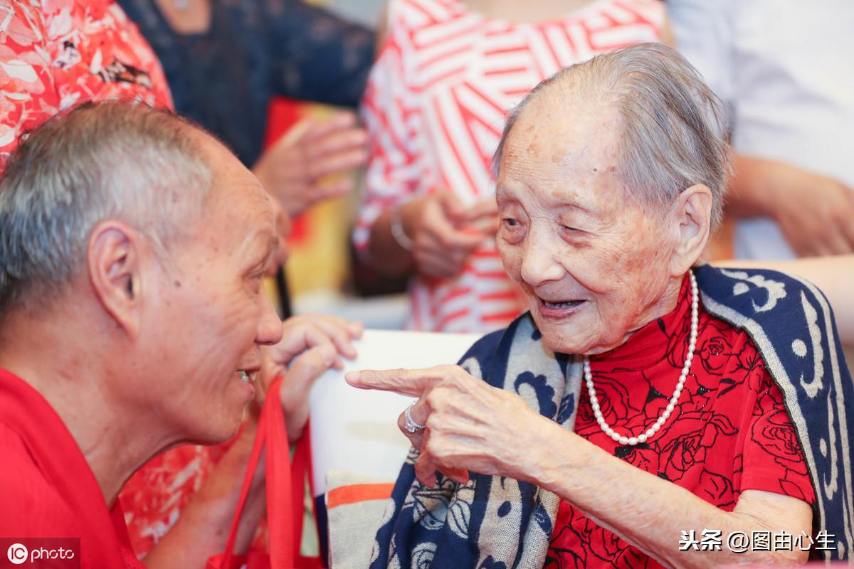 上海父母买房写子女名字的现象，背后的动因与深层影响_落实到位解释