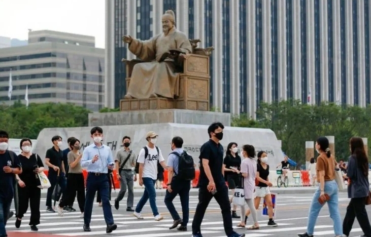 韩国进入超老龄社会，挑战与应对策略