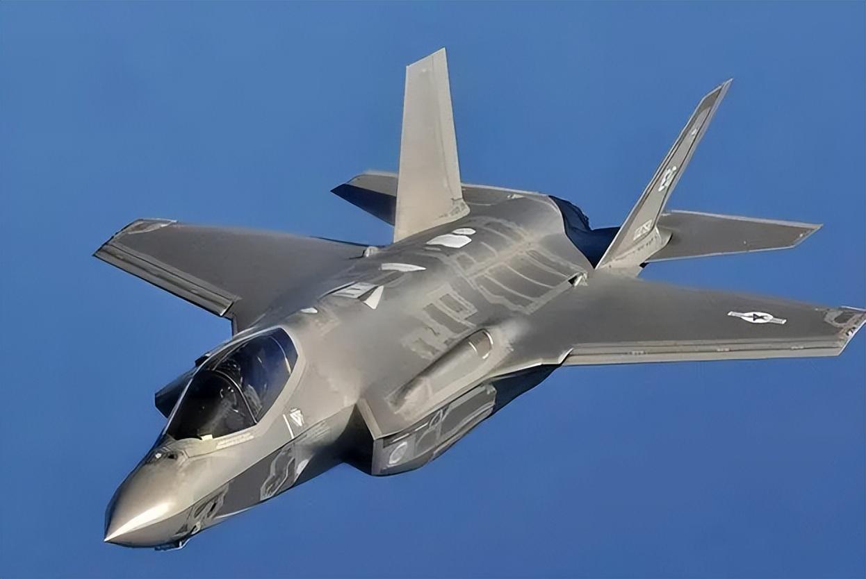 歼-35与F-35，新一代战斗机的较量与启示