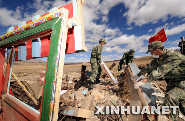 西藏震区已由紧急救援转为安置阶段，从震荡到重建的温暖旅程