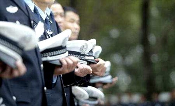 去年208名民警牺牲，人民守护者的无畏故事