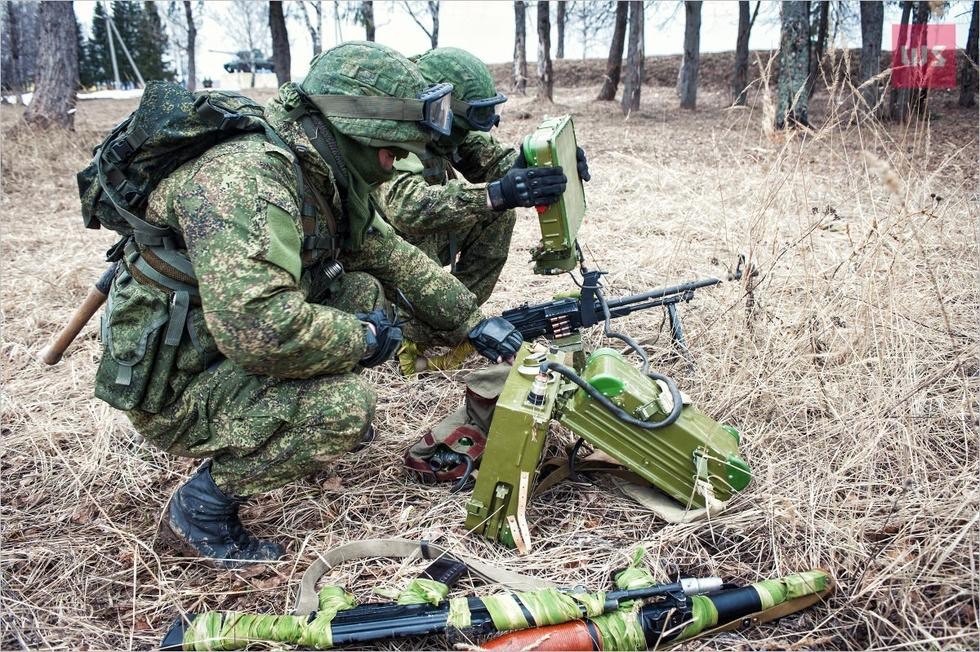 俄军士兵与地雷的亲密接触，一次危险的触发旅程