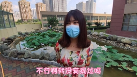 女生给妈妈磕888个头获10千红包，背后的文化与社交现象解读