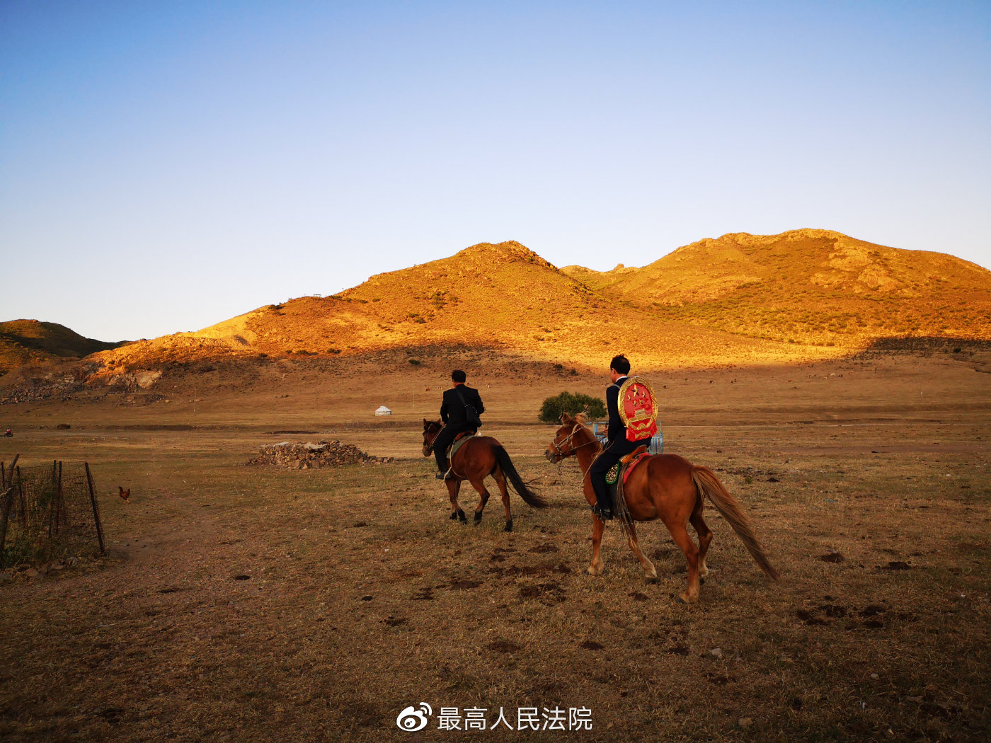 马背上的法官，简易法庭的奇妙之旅