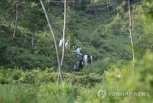 韩国女学生跳车身亡