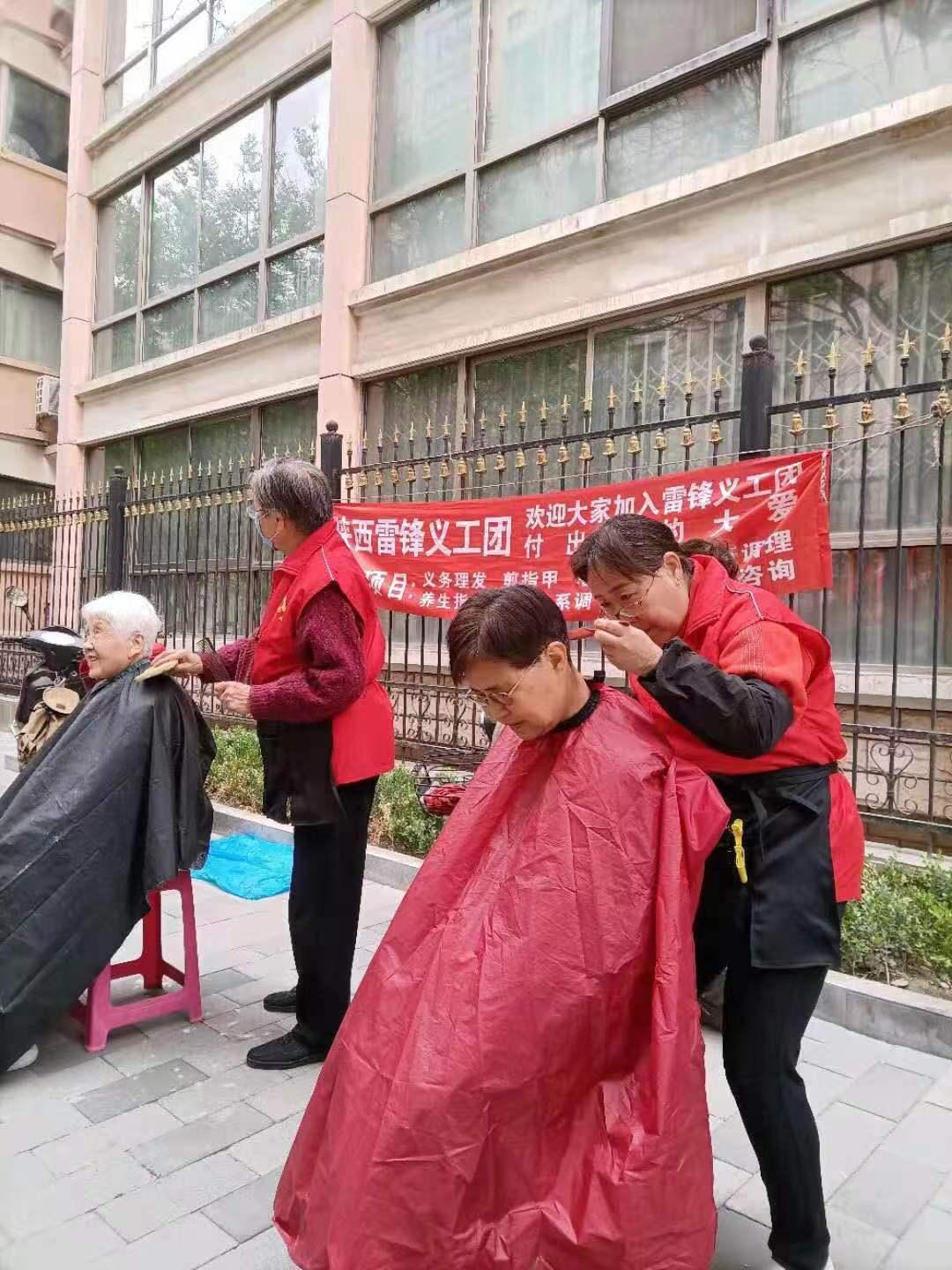 陕西一条街上22家理发店排排开